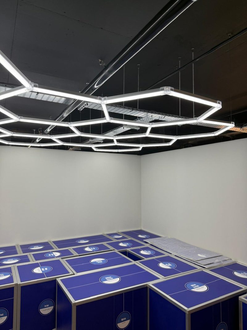 Retail lighting installation, Commercial fit-out