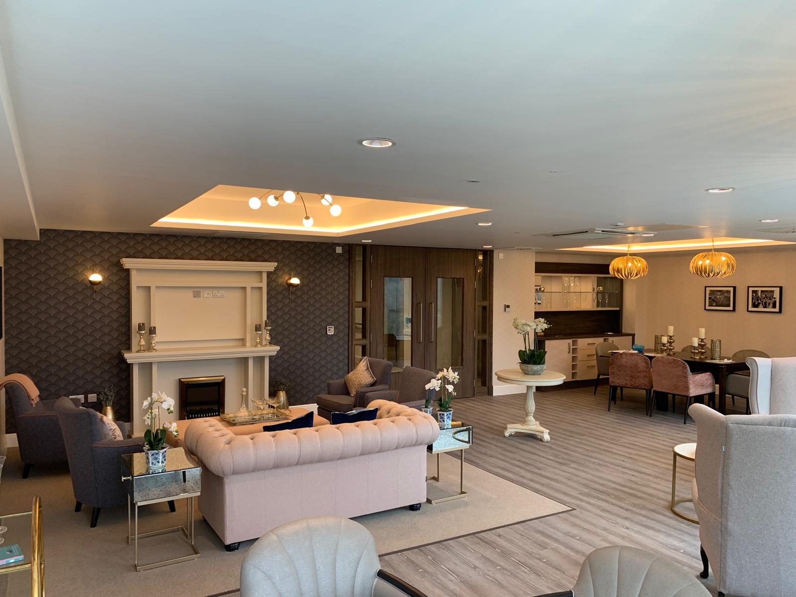 Lounge fit-out lighting, Commercial fit-out